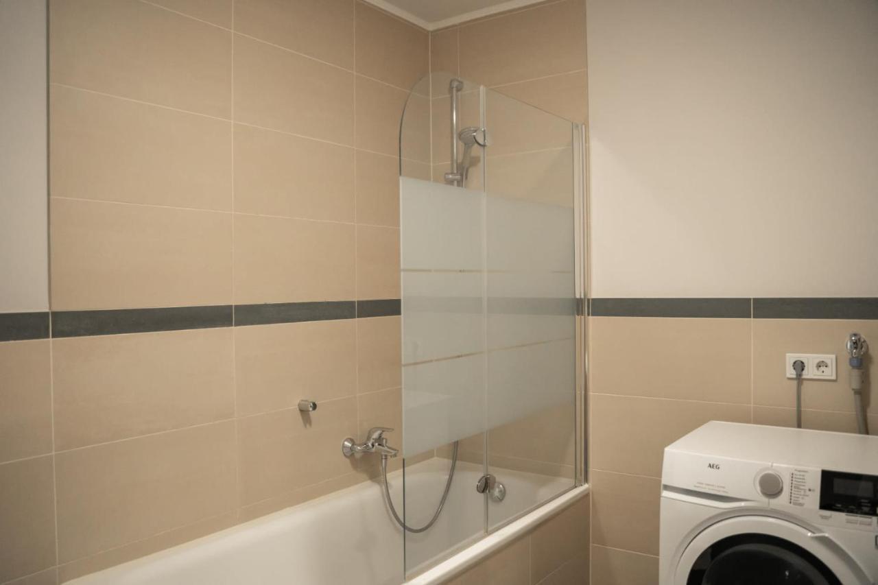Appartement Exquisite Penthouse W Mountain View, Close To Dt Id34 *